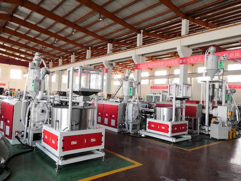 Weifang Kaide Plastics Machinery Co., Ltd factory production line